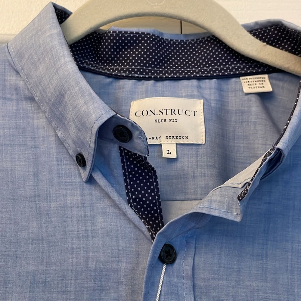 NWT Men’s Blue Short Sleeve Button Down | Machine Washable | Stretchy